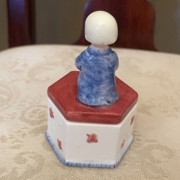 Christopher Robin Classic Pooh Disney designed by Charpente porcelain trinket - Picture 4 of 10